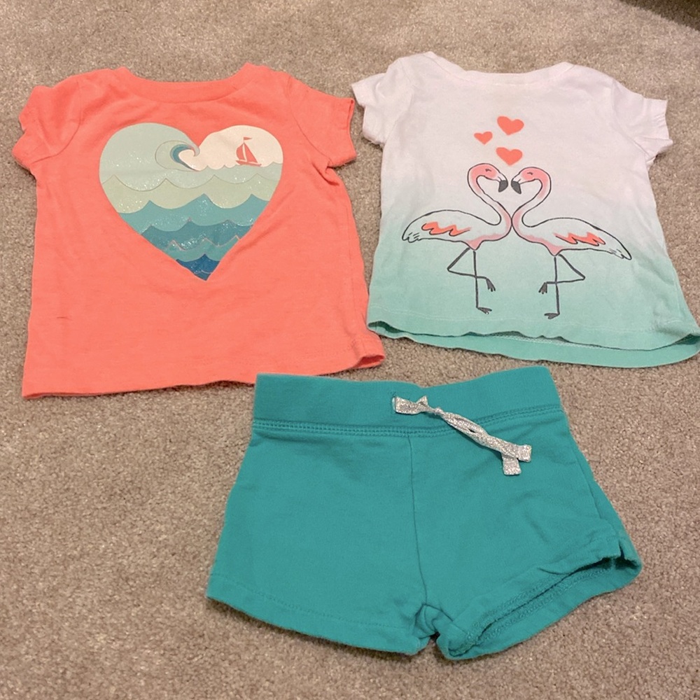 2 T shirts and matching green/teal shorts 6 M
